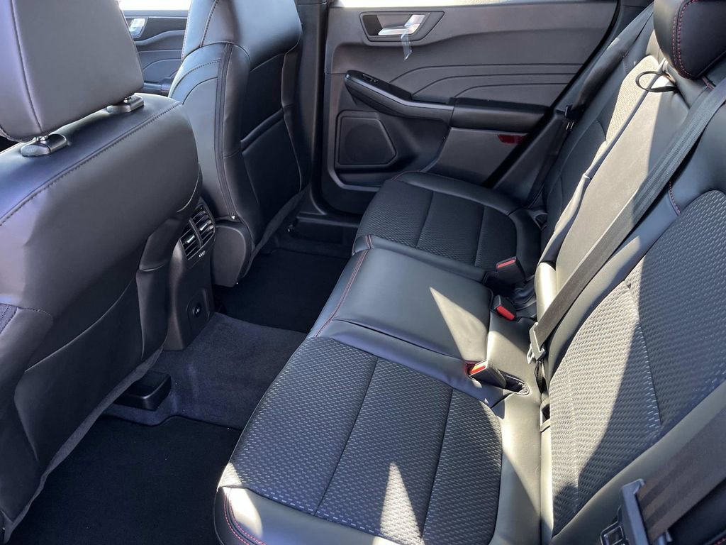 Used 2026 Ford Escape ST-Line Select w/ Equipment Group 401A image 17