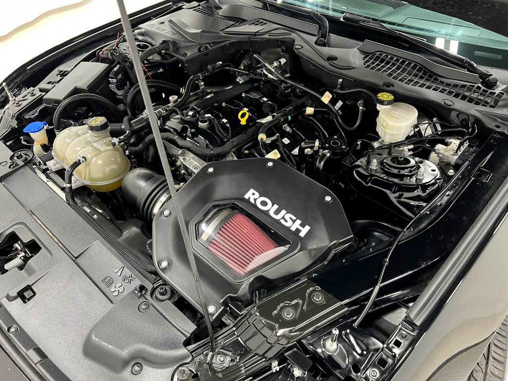 Used 2022 Ford Mustang Premium RWD image 29