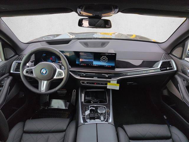 Used 2026 BMW X5 xDrive50e w/ M Sport Package AWD/4WD image 15