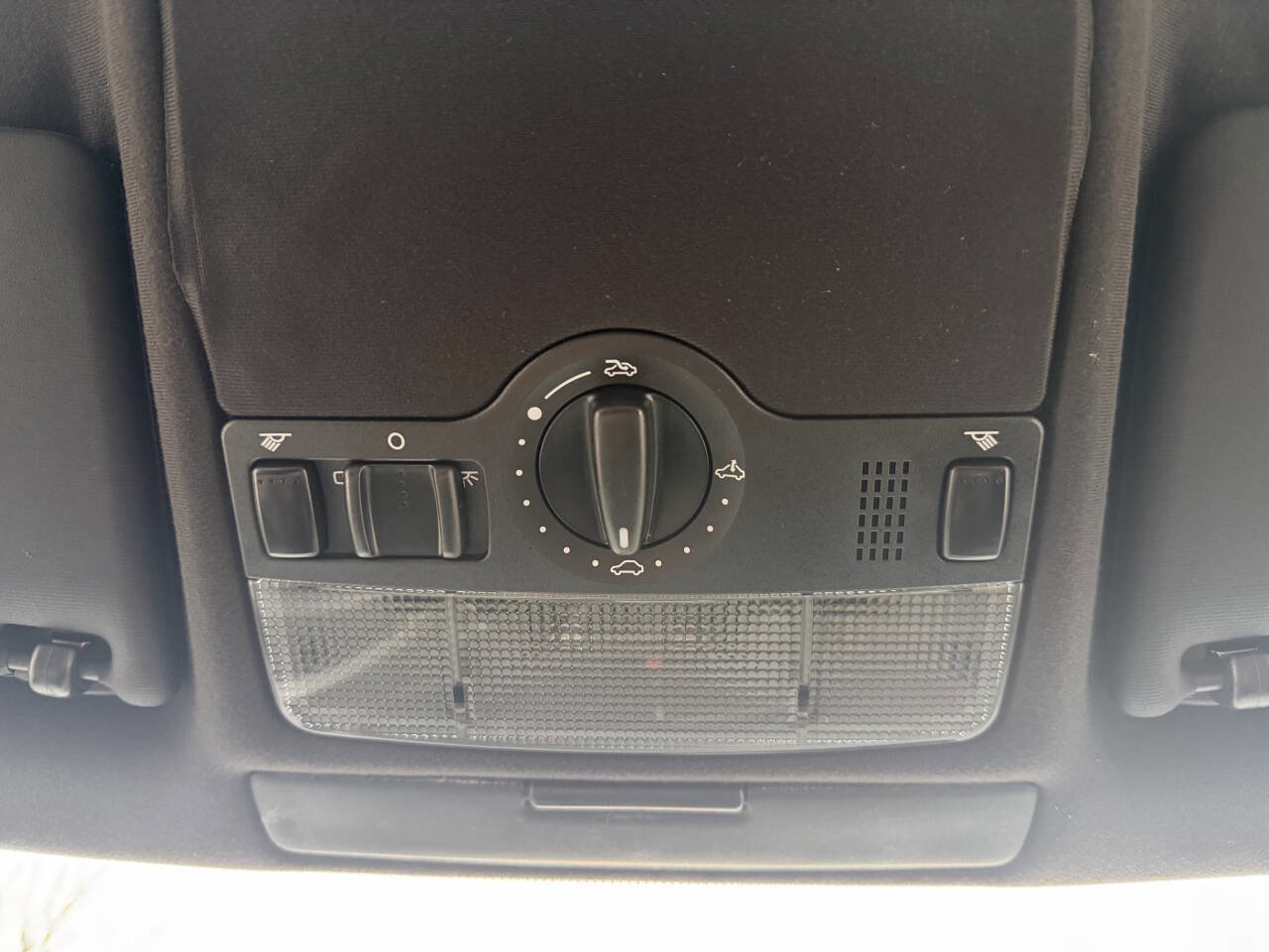 Used 2003 Volkswagen Golf 20th Anniversary image 37