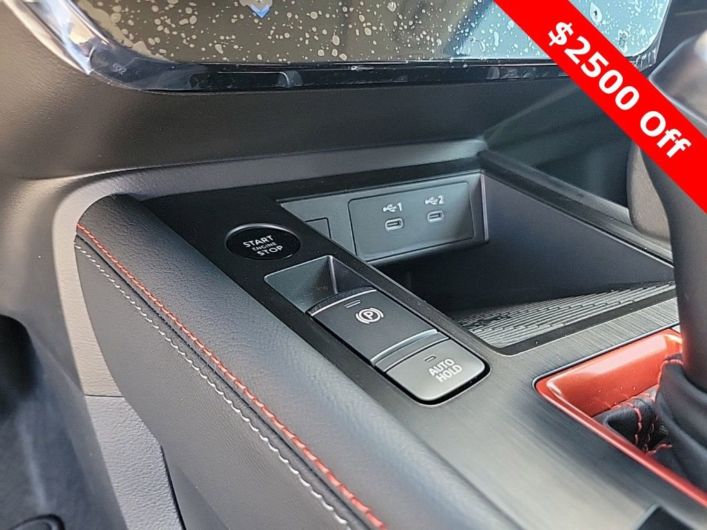 New 2025 Nissan Kicks SR w/ SR Premium Package FWD image 27