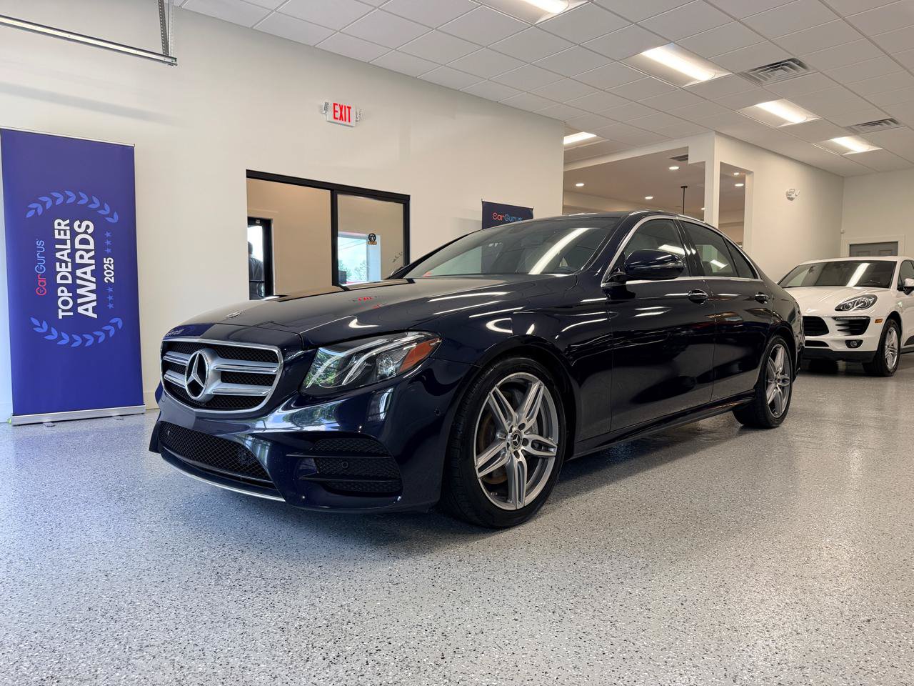 Used 2018 Mercedes-Benz E 300 image 4