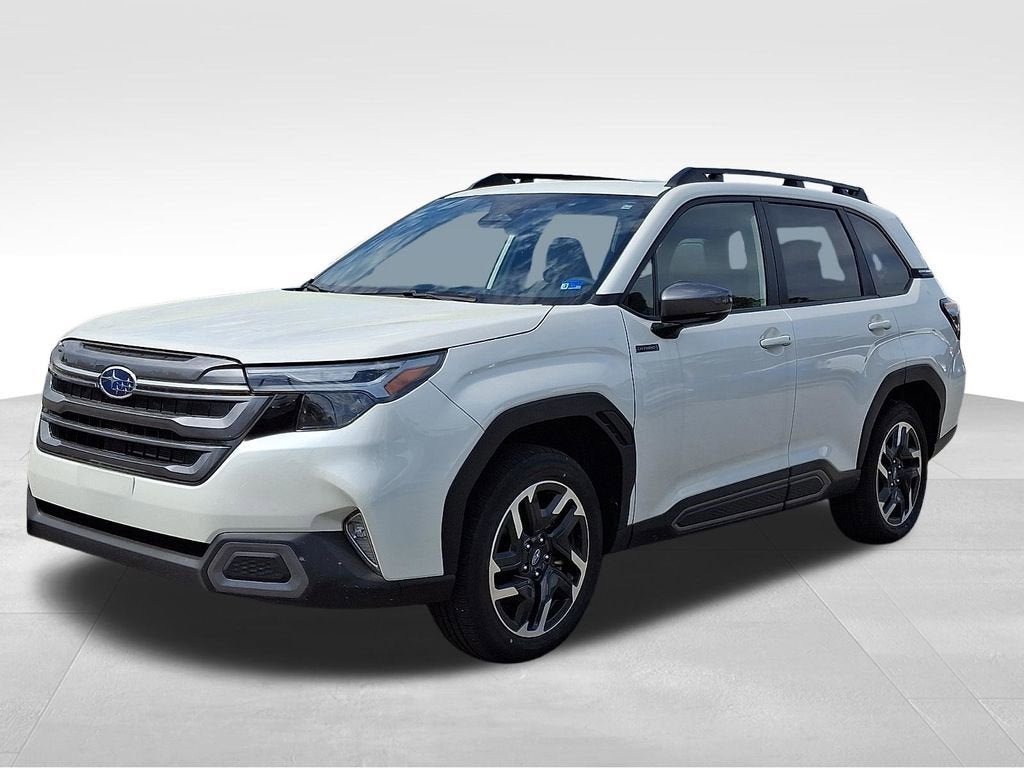 Certified 2025 Subaru Forester Limited AWD/4WD image 3