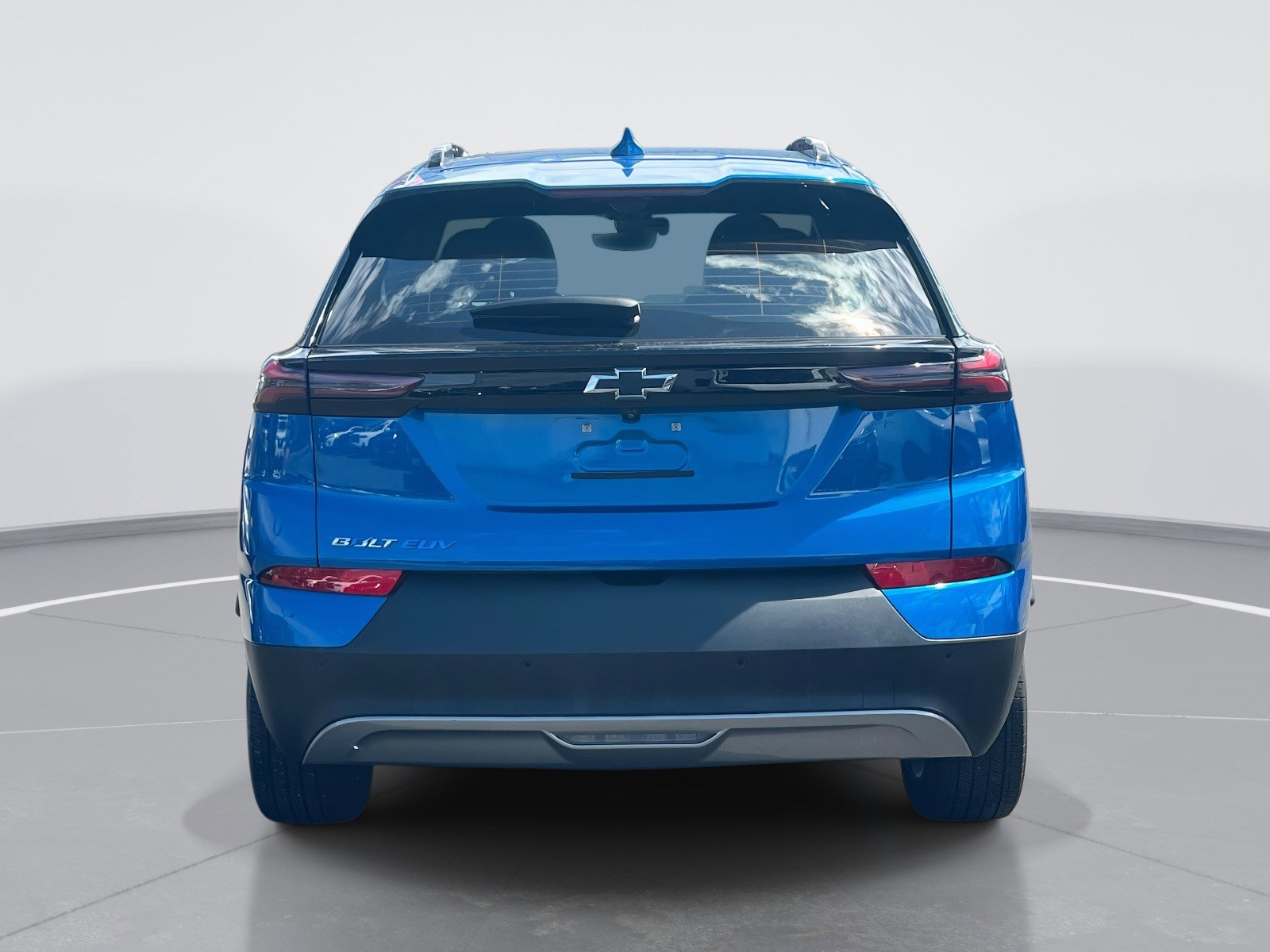 Certified 2022 Chevrolet Bolt EUV Premier w/ Sun & Sound Package image 6