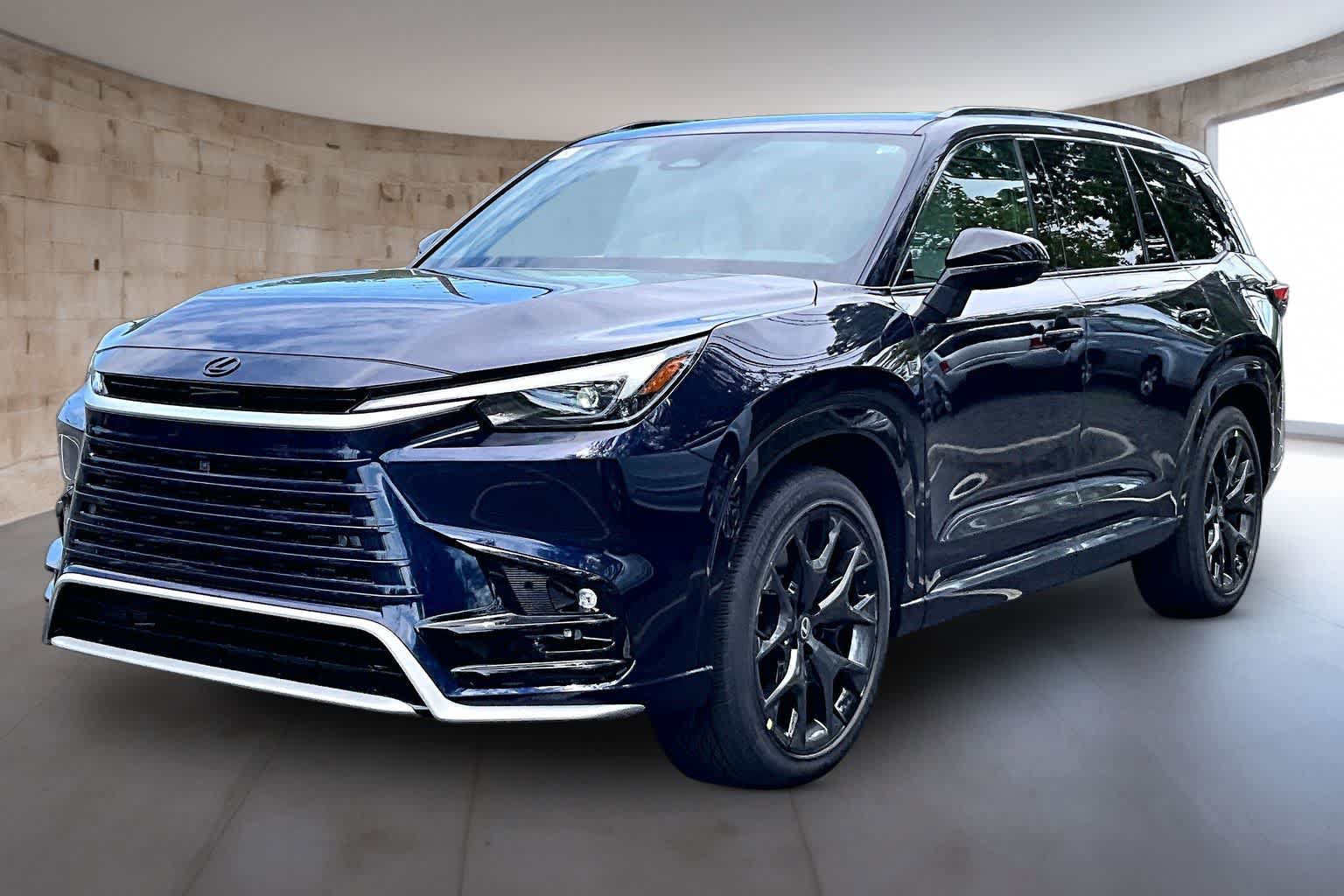 New 2026 Lexus TX 500h AWD image 2