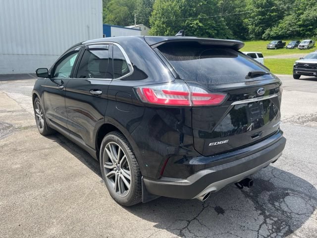 Used 2019 Ford Edge Titanium w/ Cold Weather Package AWD/4WD image 8