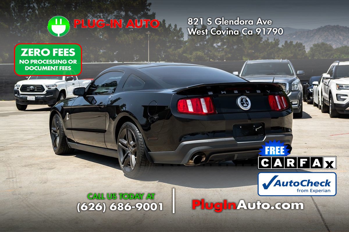Used 2011 Ford Mustang Shelby GT500 RWD image 2