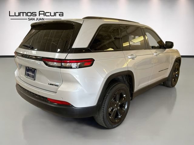 Used 2024 Jeep Grand Cherokee Limited w/ Black Appearance Package RWD image 7