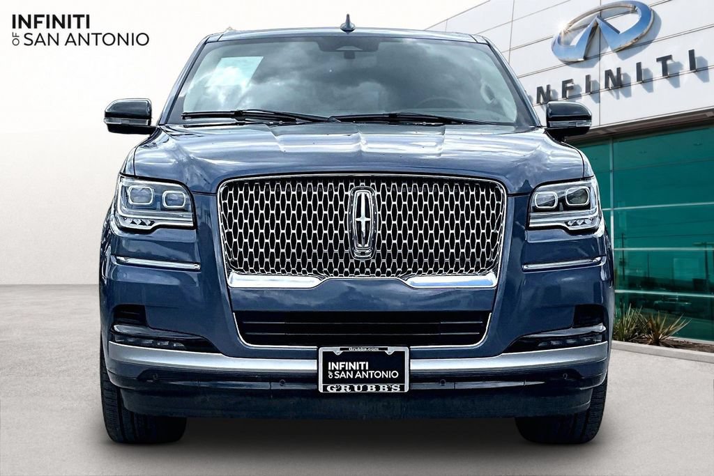 Used 2023 Lincoln Navigator L Reserve AWD/4WD image 4