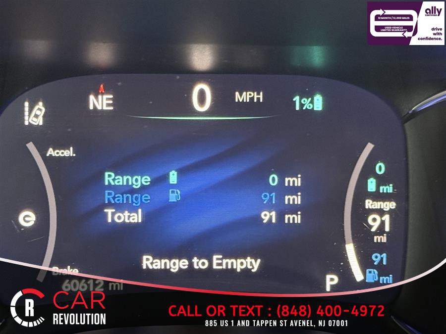 Used 2023 Chrysler Pacifica Touring-L FWD image 18