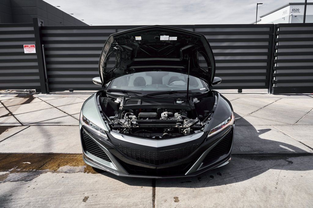 Used 2017 Acura NSX image 17