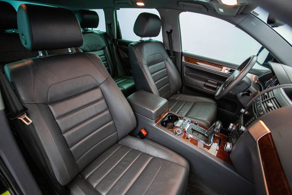 Used 2008 Volkswagen Touareg V10 TDI image 21