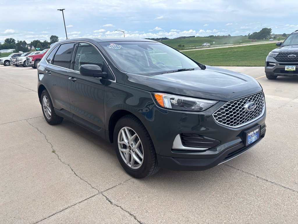 Certified 2023 Ford Edge SEL AWD/4WD image 3