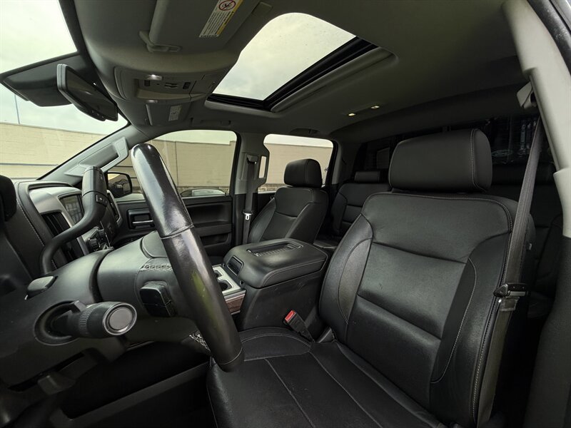 Used 2017 GMC Sierra 2500 SLT w/ Driver Alert Package image 30