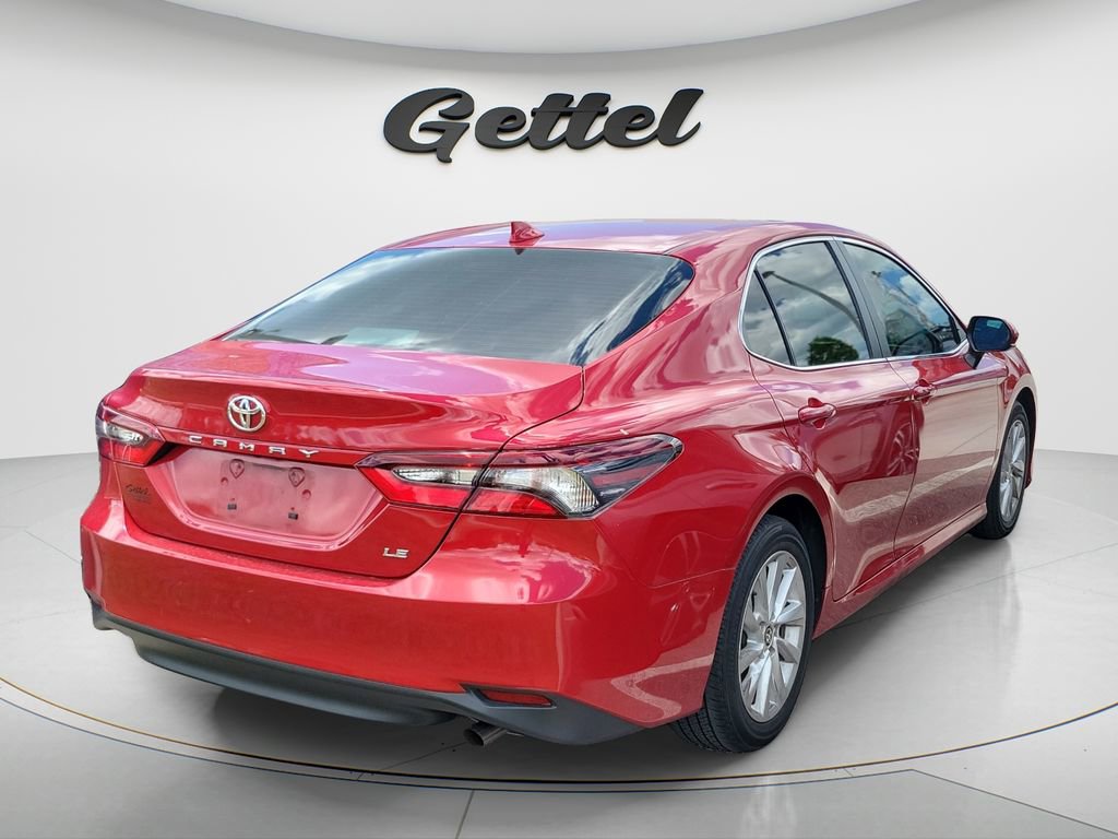 Used 2024 Toyota Camry LE image 3
