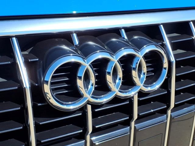 Used 2020 Audi Q3 2.0T Premium w/ Convenience Package AWD/4WD image 25