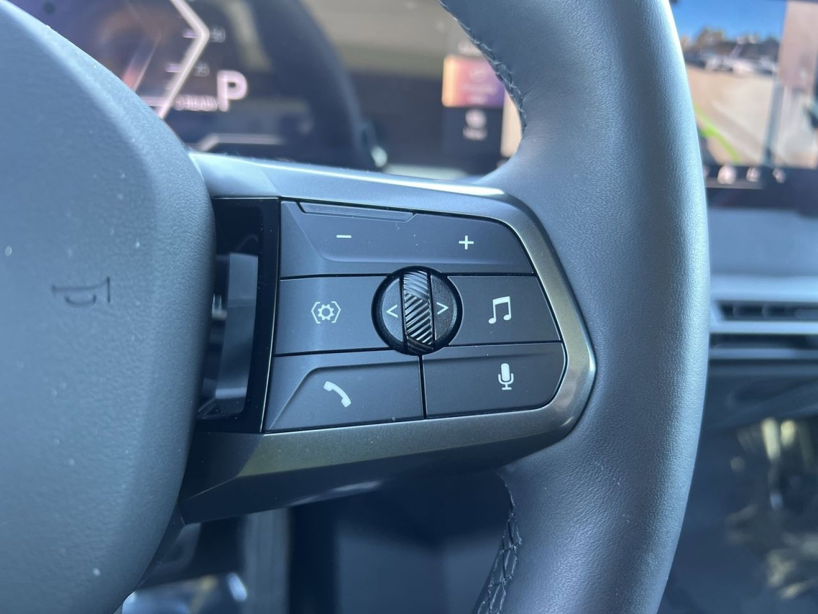 New 2026 BMW iX xDrive45 w/ M Sport Package image 35