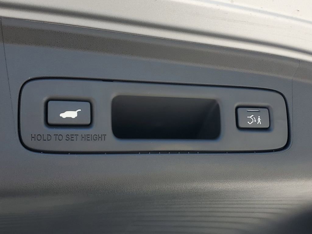 New 2026 Acura ADX FWD image 10