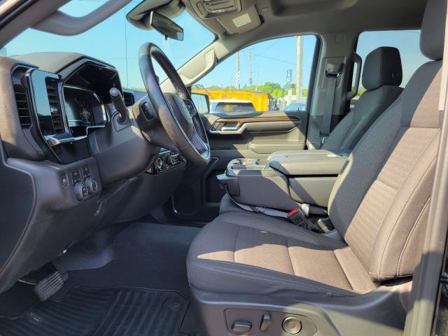 Used 2024 Chevrolet Silverado 1500 LT AWD/4WD image 8