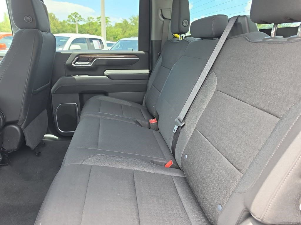 Used 2025 Chevrolet Silverado 2500 LT w/ Convenience Package AWD/4WD image 30