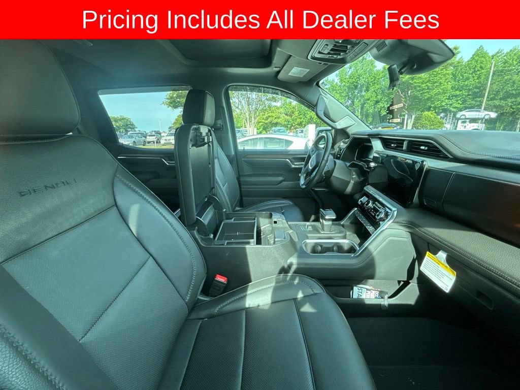 Used 2024 GMC Sierra 1500 Denali w/ Technology Package AWD/4WD image 4