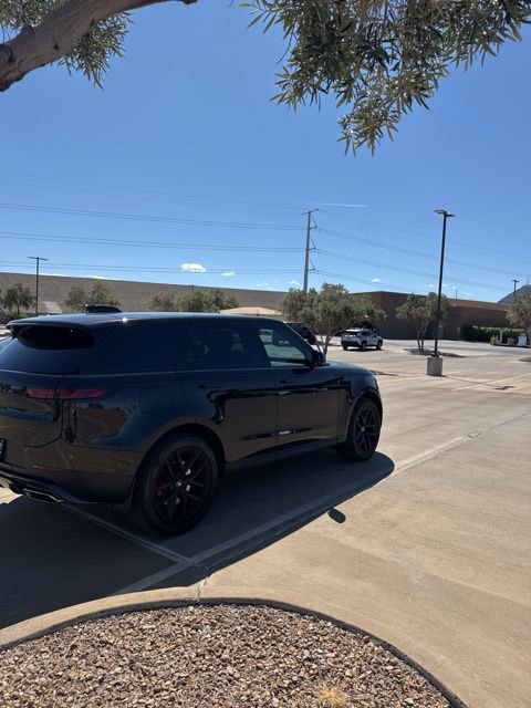 Used 2024 Land Rover Range Rover Sport SE image 16