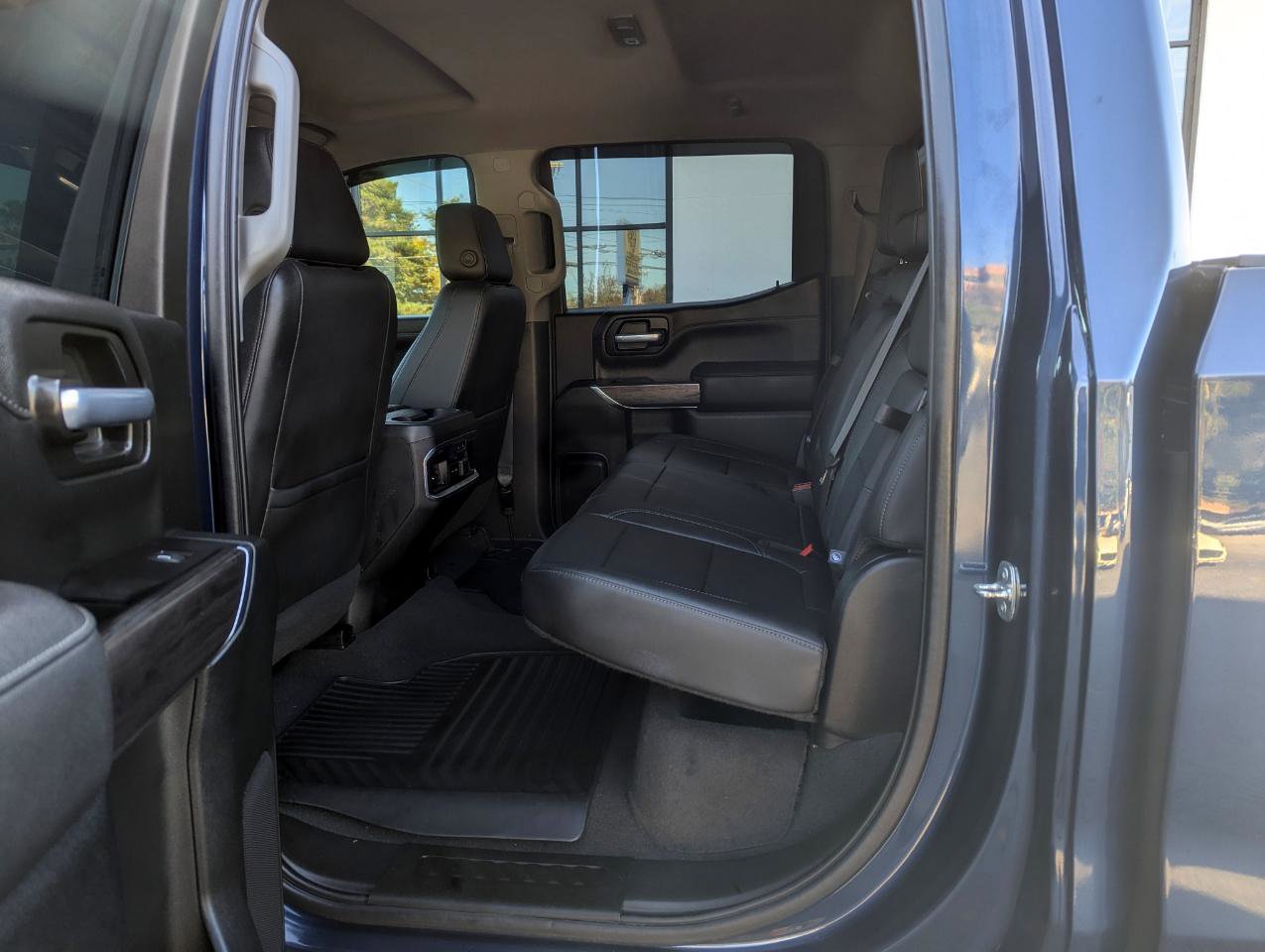 Used 2021 Chevrolet Silverado 1500 LTZ w/ Z71 Off-Road Package AWD/4WD image 38