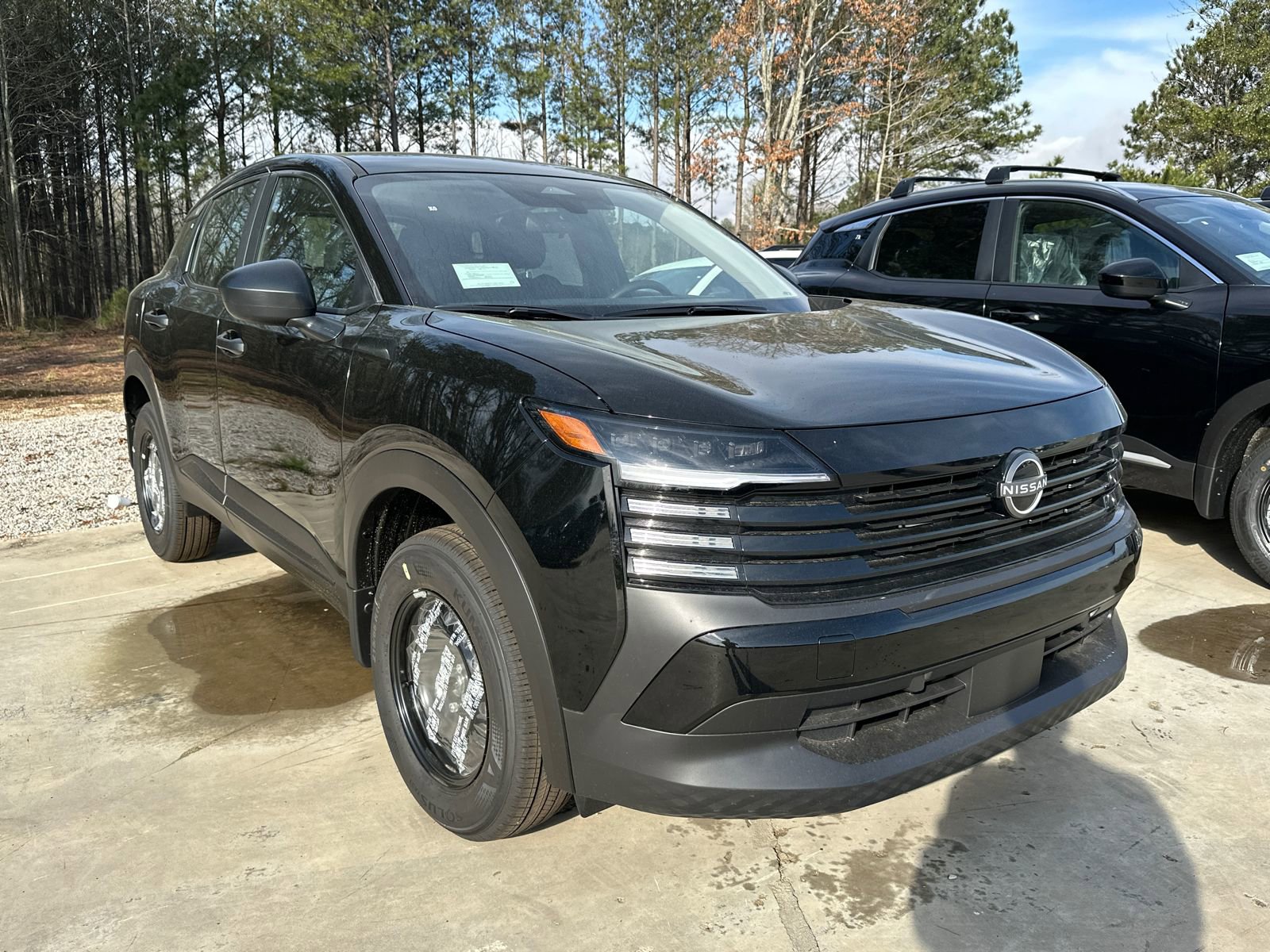 New 2026 Nissan Kicks S image 3