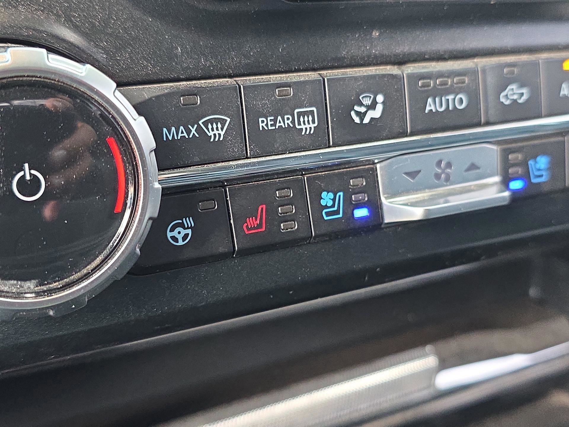 Used 2023 Ford F450 Lariat image 24