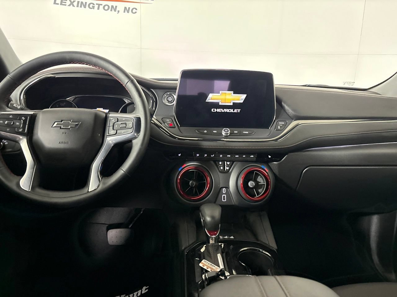 Used 2023 Chevrolet Blazer RS AWD/4WD image 24