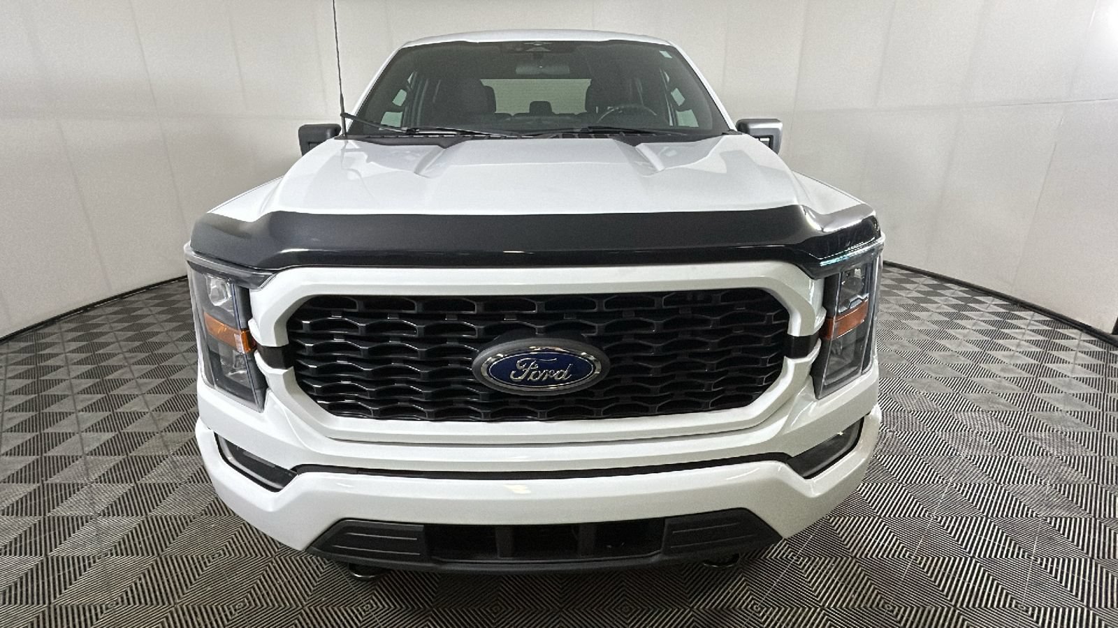 Used 2023 Ford F150 XL AWD/4WD image 8