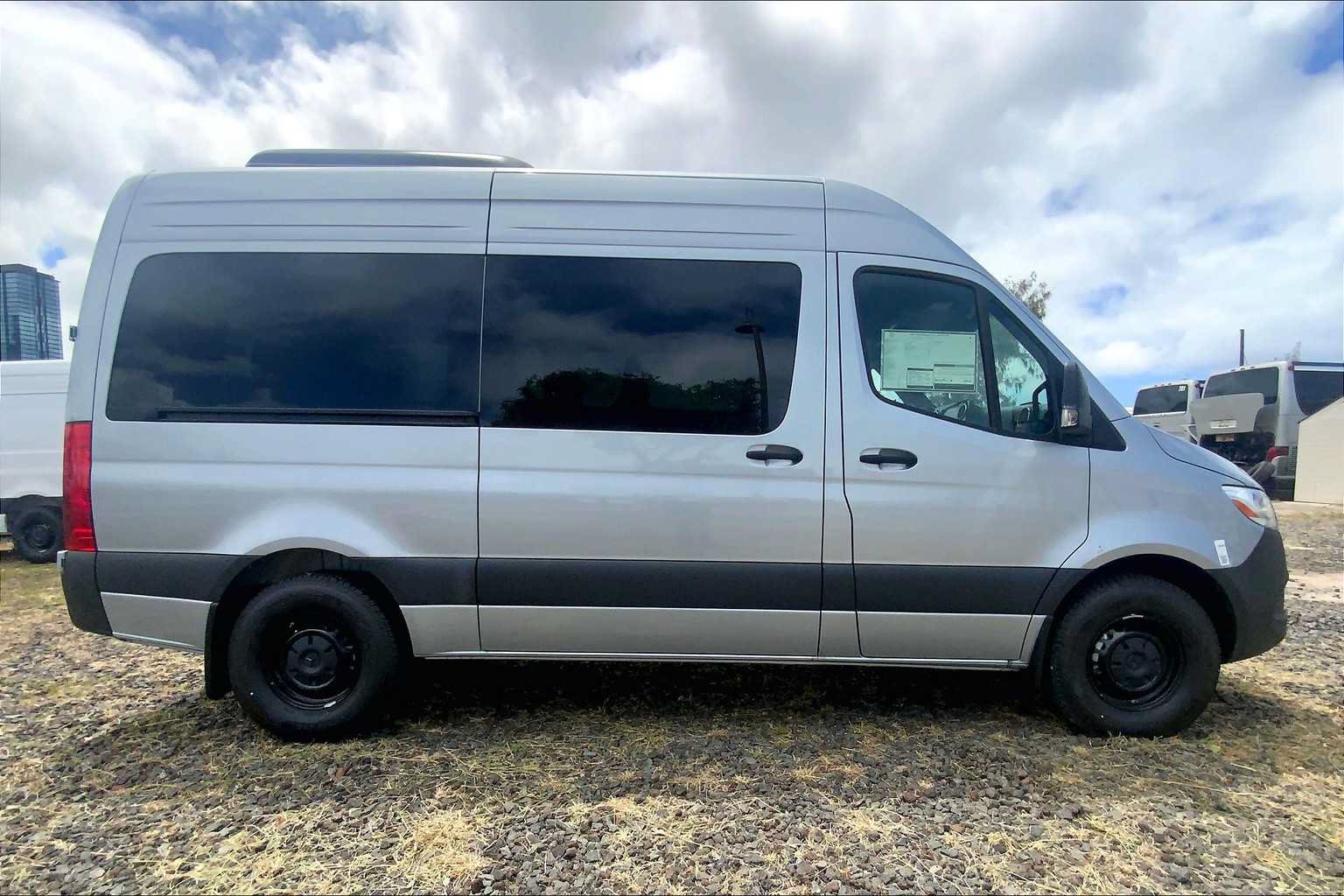 Used 2025 Mercedes-Benz Sprinter 2500 image 10