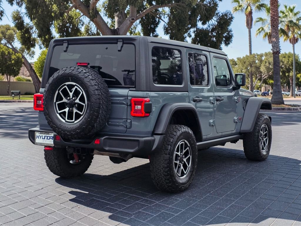 Used 2025 Jeep Wrangler Rubicon image 5