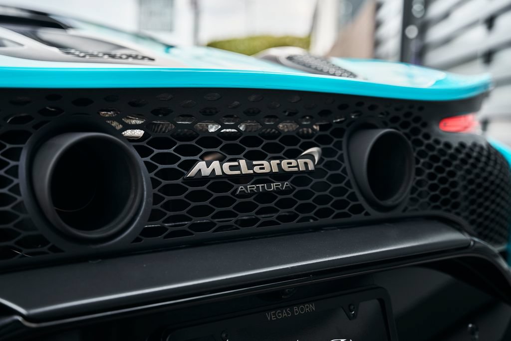 Used 2025 McLaren Artura Spider RWD image 14