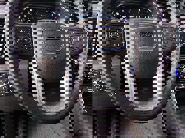 Used 2025 GMC Sierra 1500 Denali image 11