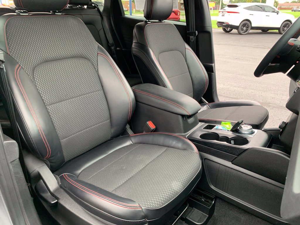 Certified 2023 Ford Escape ST-Line w/ Tech Pack #1 FWD image 26