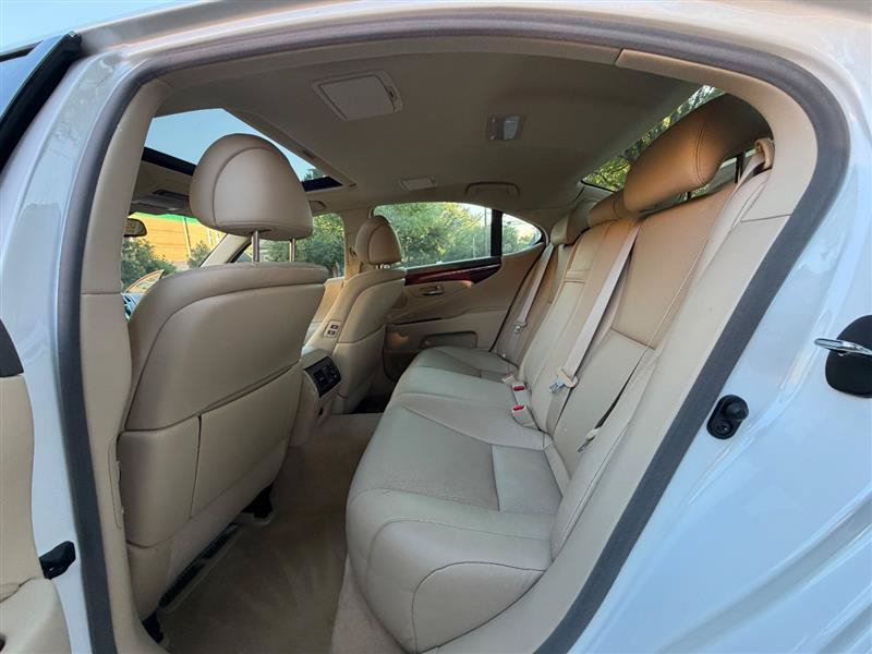 Used 2007 Lexus LS 460 RWD image 25