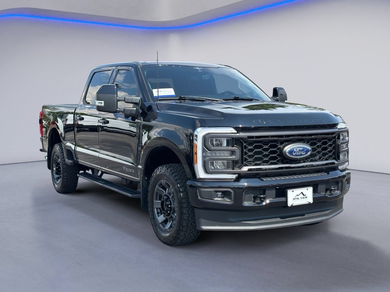 Used 2023 Ford F250 Lariat w/ Sport Appearance Package AWD/4WD image 5
