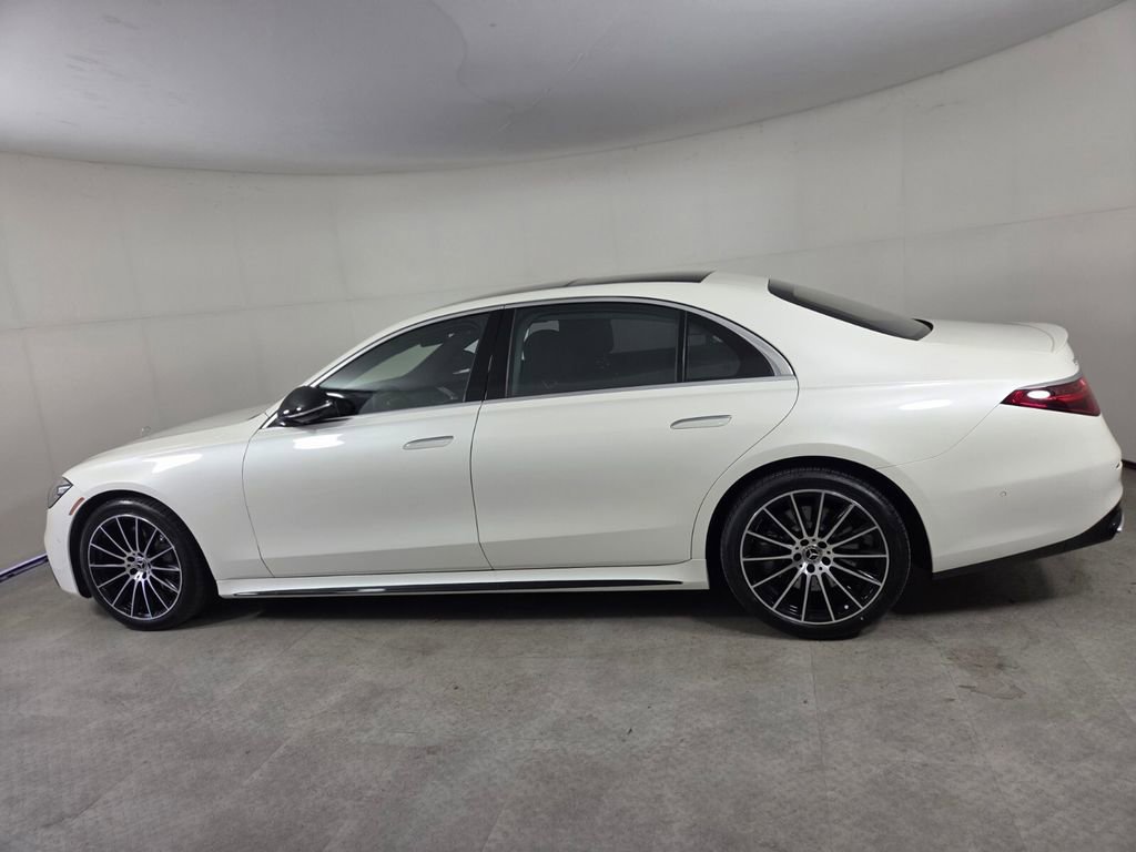 Certified 2022 Mercedes-Benz S 500 4MATIC image 7