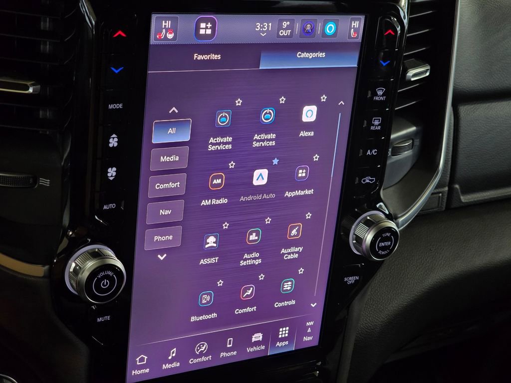 New 2026 RAM 1500 4x4 Crew Cab image 32