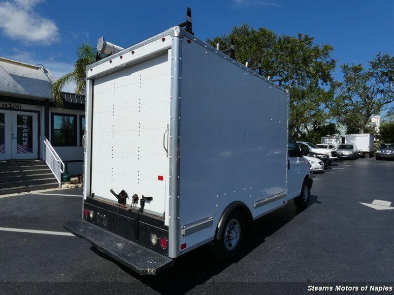 Used 2017 Chevrolet Express 3500 RWD image 28