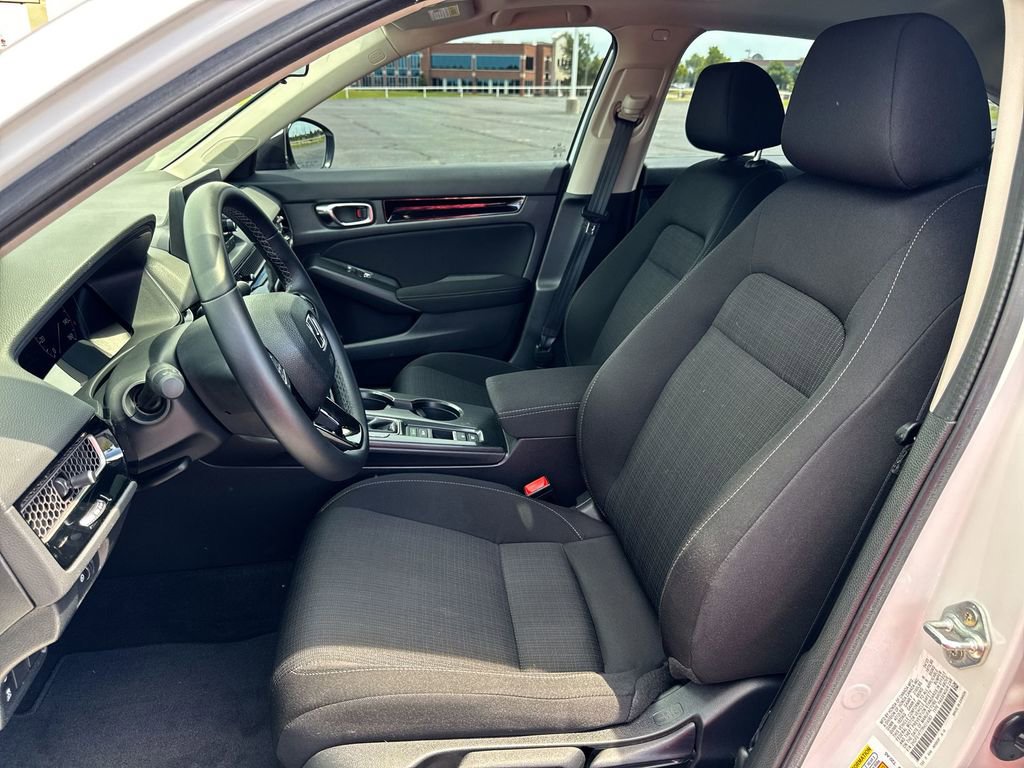 Used 2023 Honda Civic EX image 11