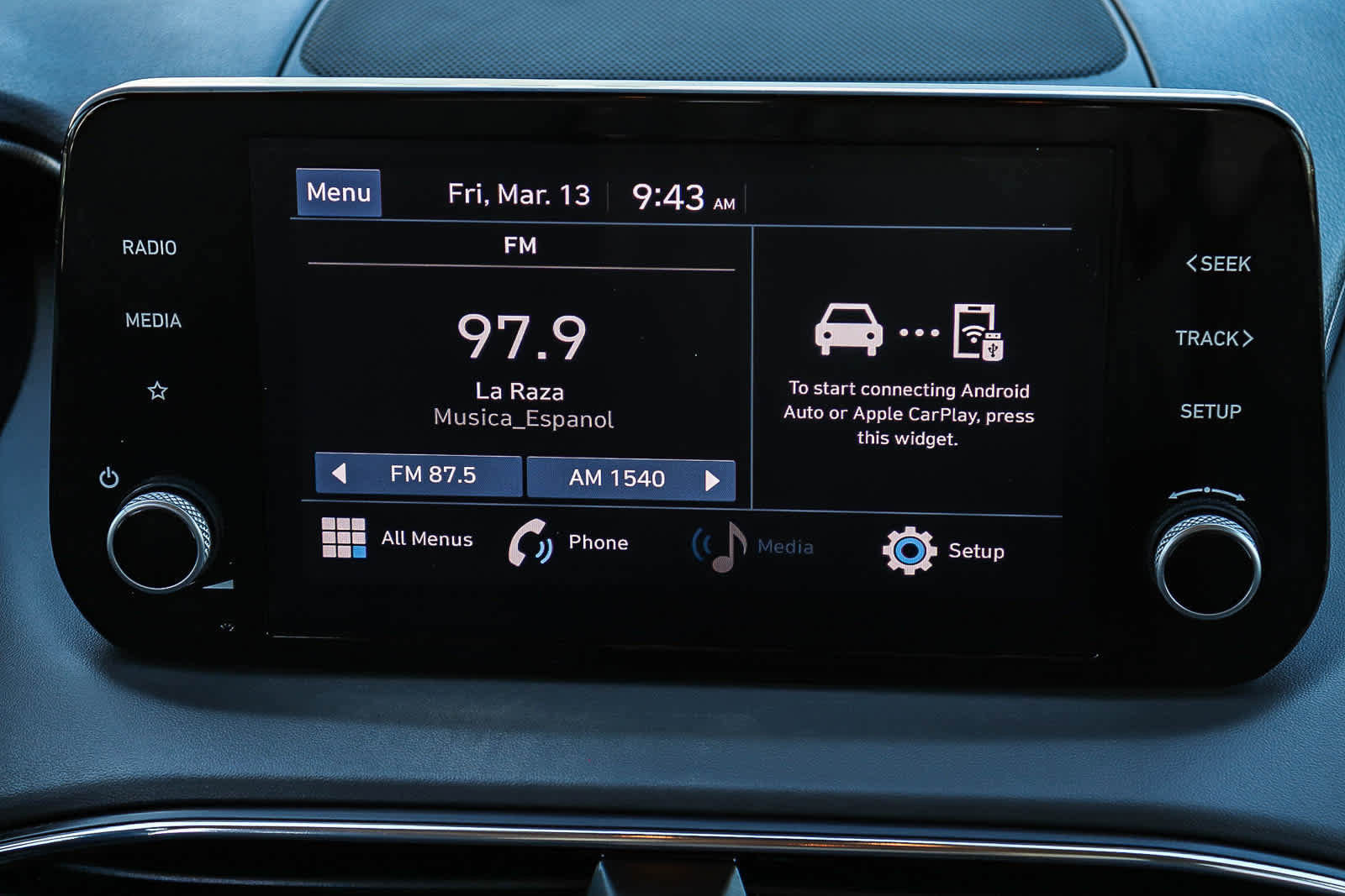 Used 2023 Hyundai Santa Fe SE image 15