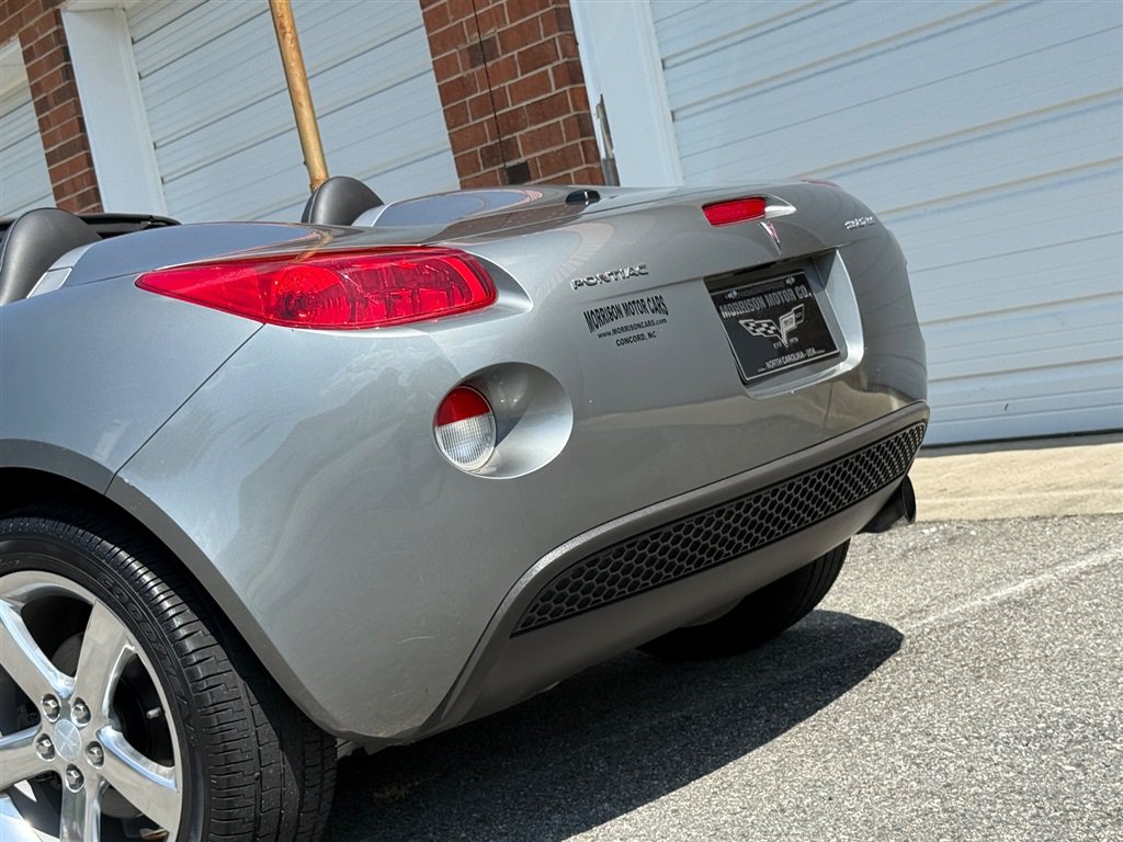 Used 2007 Pontiac Solstice Convertible w/ Premium Package RWD image 19