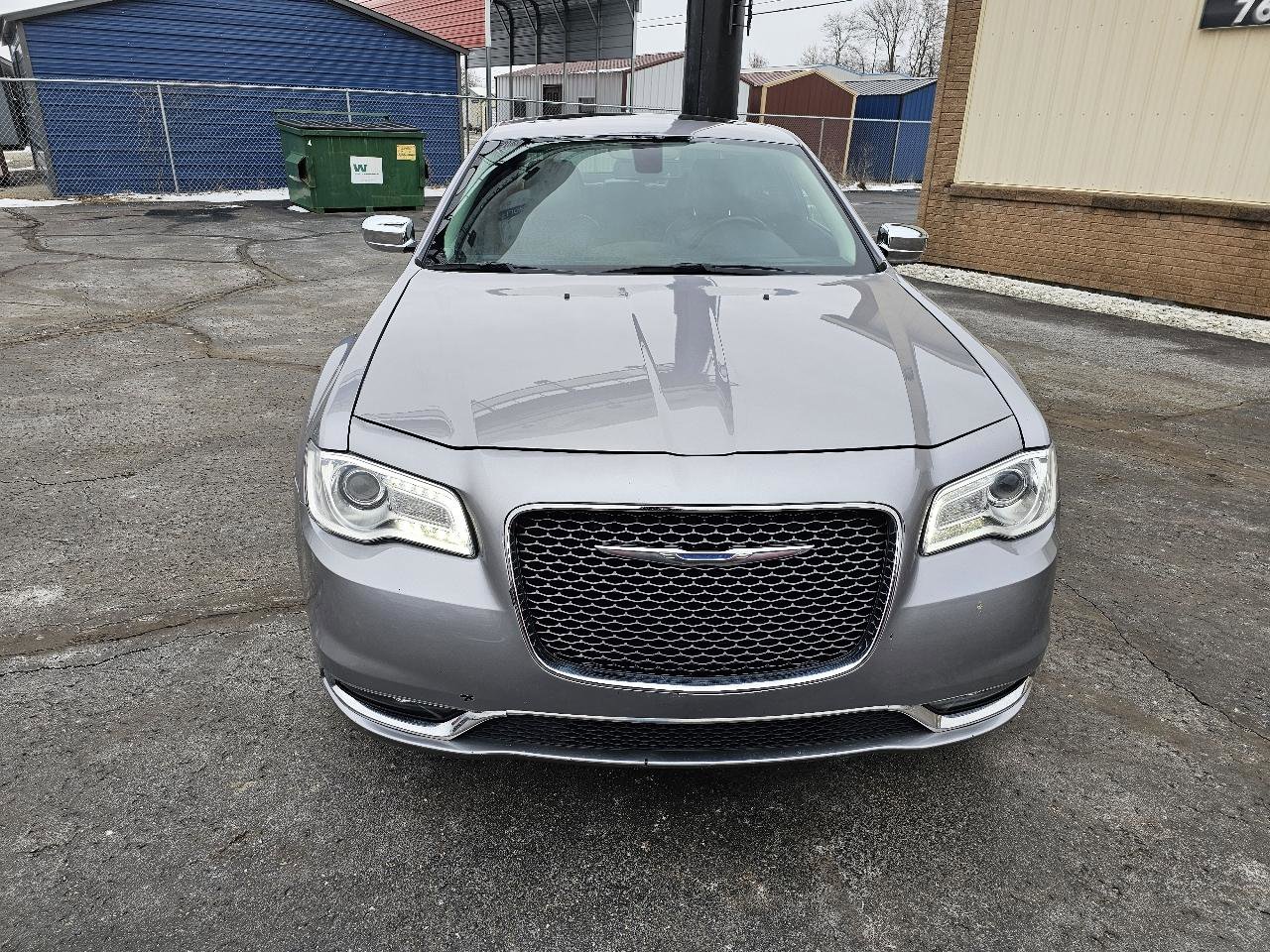 Used 2017 Chrysler 300 C AWD/4WD image 29