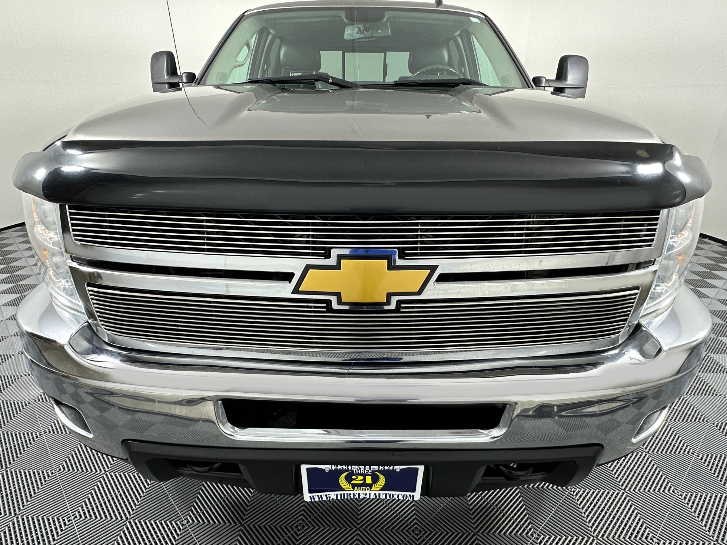 Used 2014 Chevrolet Silverado 3500 LT w/ Interior Plus Package AWD/4WD image 3