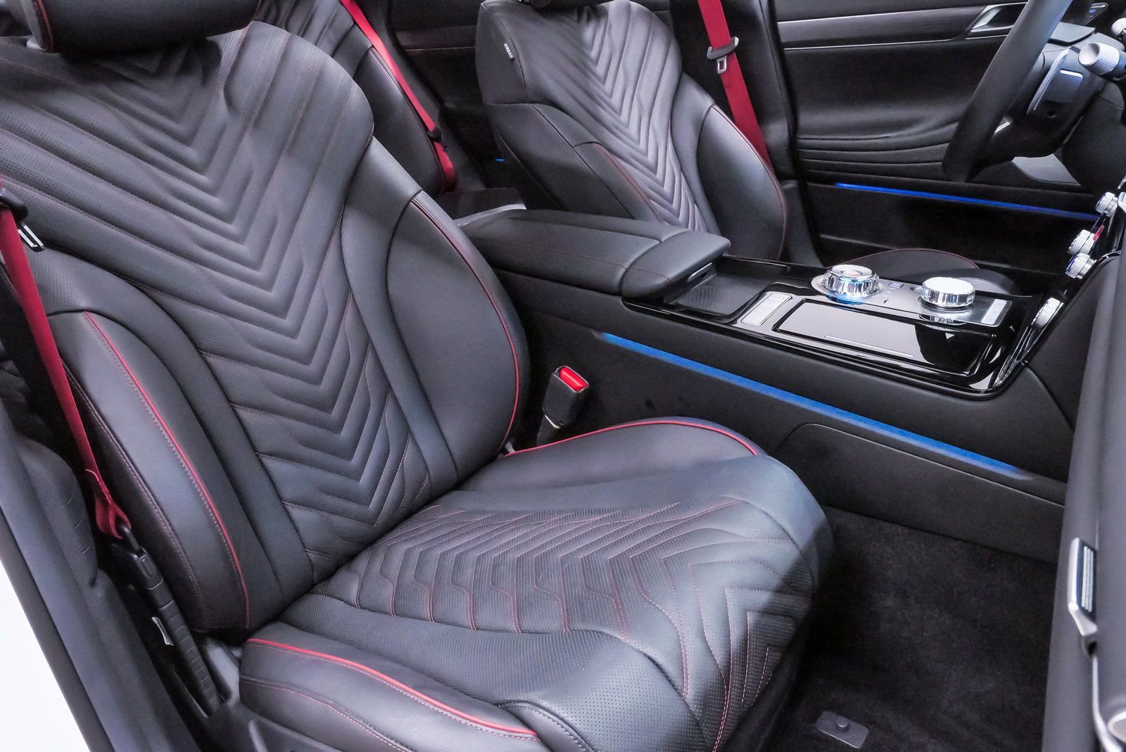 Certified 2025 Genesis G80 2.5T Sport Prestige image 15