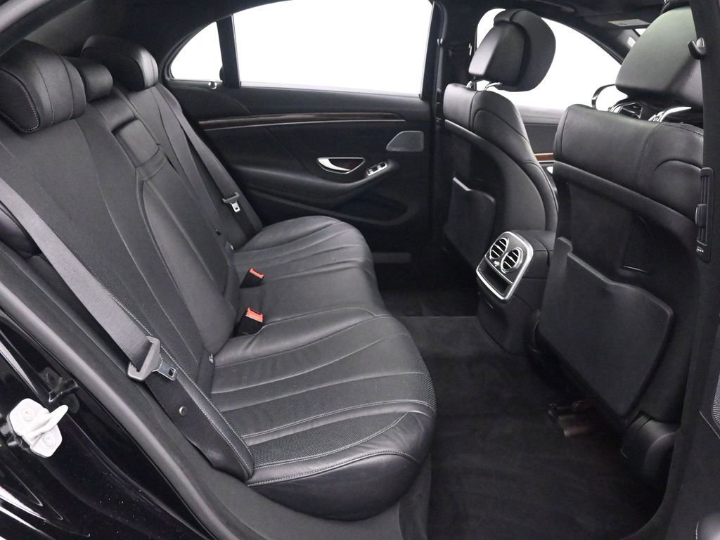 Used 2016 Mercedes-Benz S 550 4MATIC Sedan image 21