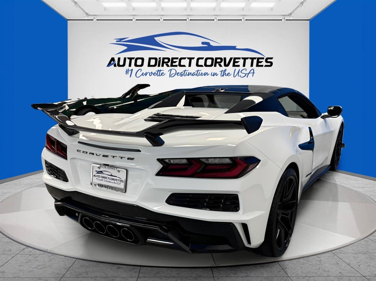 Used 2024 Chevrolet Corvette Z06 w/ Z07 Performance Package RWD image 16