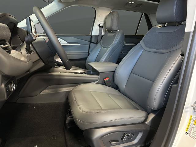 New 2026 Ford Explorer Active w/ Active Comfort Package AWD/4WD image 4